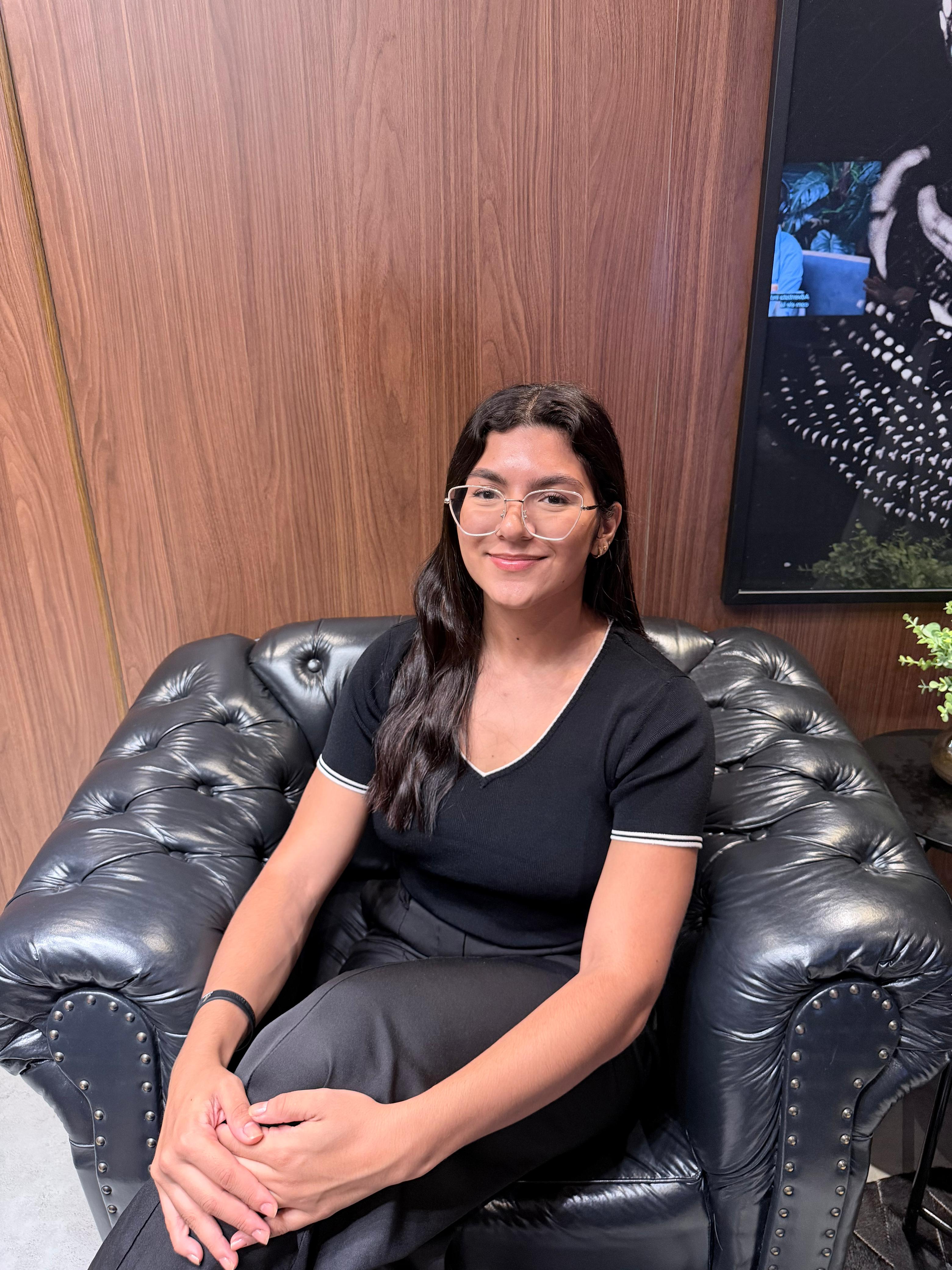 Retrato de Giovana, sucesso do paciente da Clínica Energia Vital
